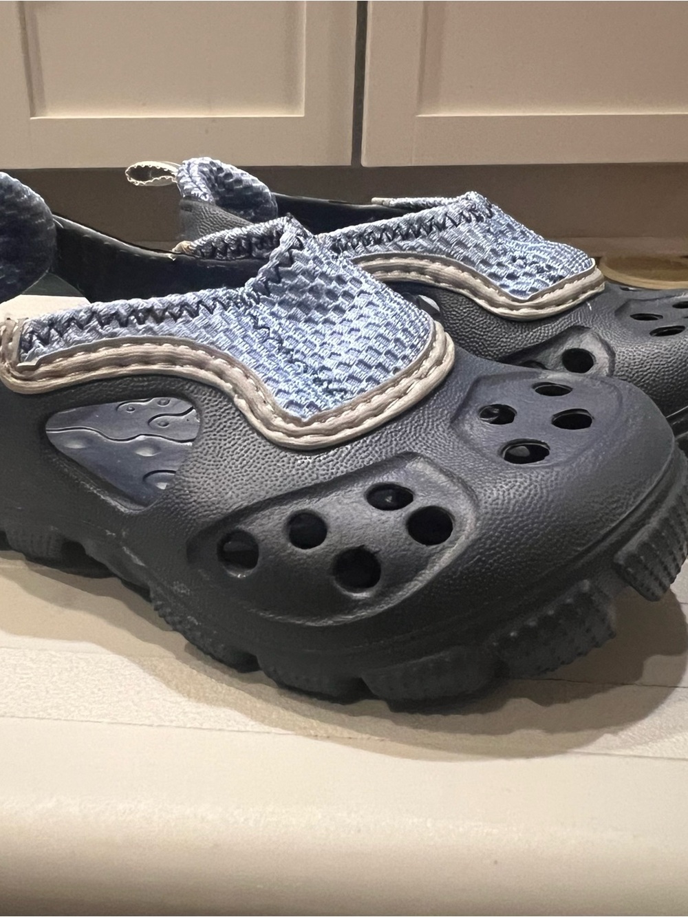 CROCS Kids Navy Water Shoe with Light Blue Knit Strap